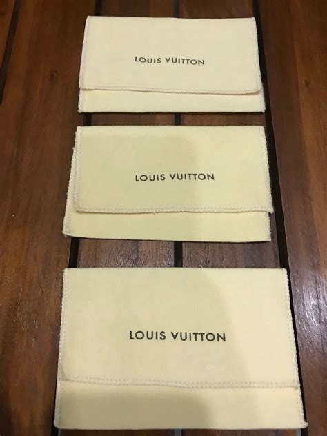 dust bag louis vuitton originale vintage vs fake|authentic louis vuitton dust bag.